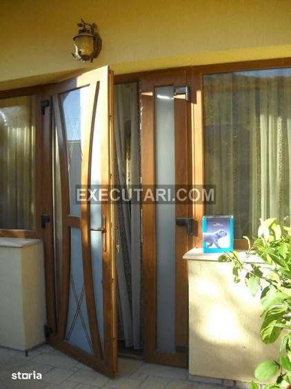 Casă cu 4 camere cu Teren 400 Mp în Central