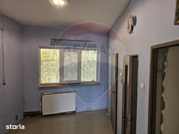 Casă cu 3 camere cu Teren 90 Mp în Sud