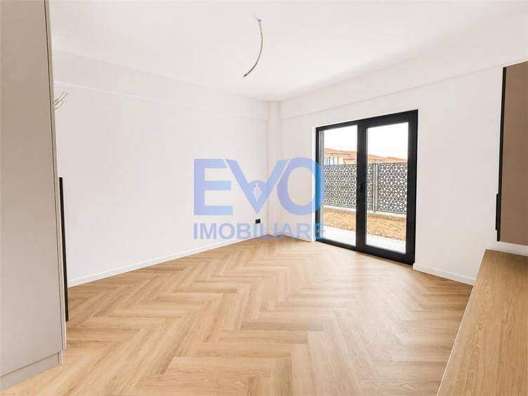 Apartament cu 3 camere decomandat în Galata