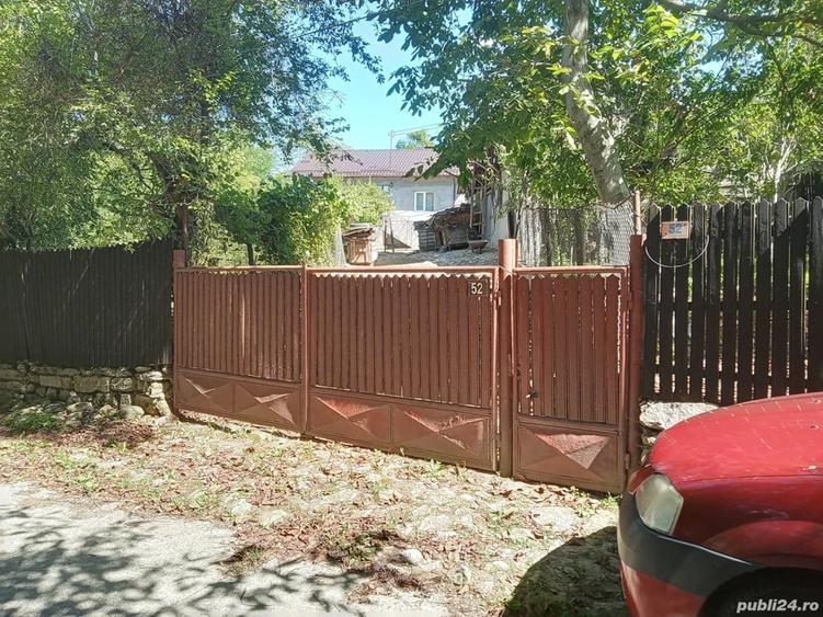 Casă cu 6 camere în Chiojdeanca