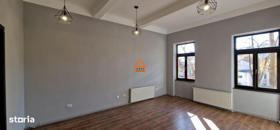 Spațiu comercial, de 26 mp, în Central