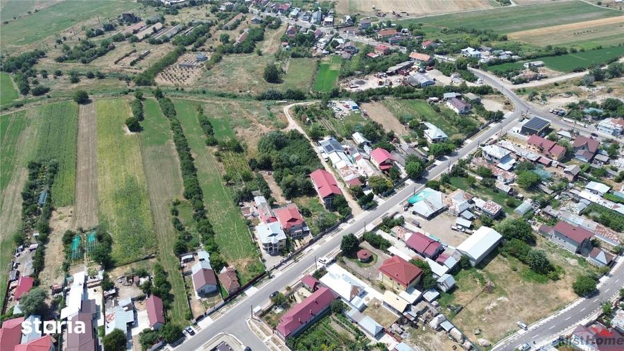 Teren de 4699 mp, în Milcovul