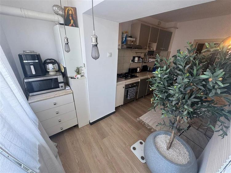 Apartament cu 3 camere decomandat în Brăilei