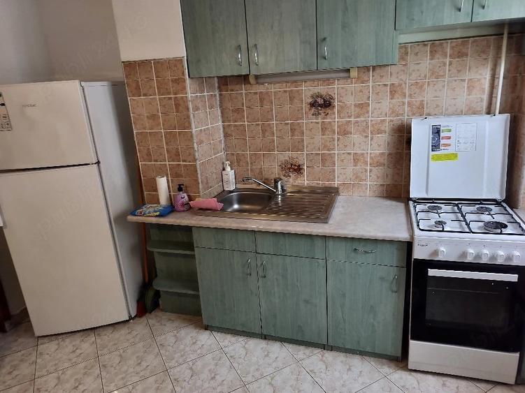 Apartament cu 3 camere decomandat în 1 Mai