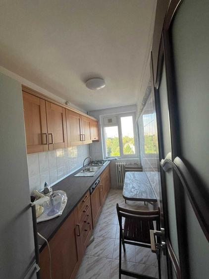 Apartament cu 2 camere decomandat în Berceni