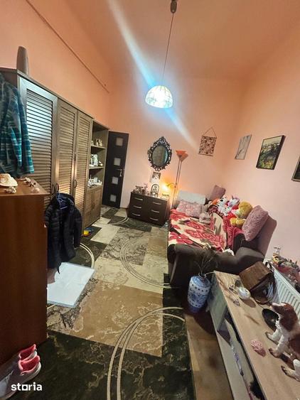 Apartament cu 2 camere semidecomandat în Centrul Civic