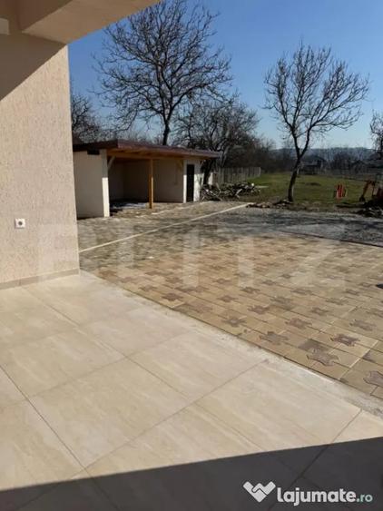 Casă cu 3 camere cu Teren 3200 Mp în Central