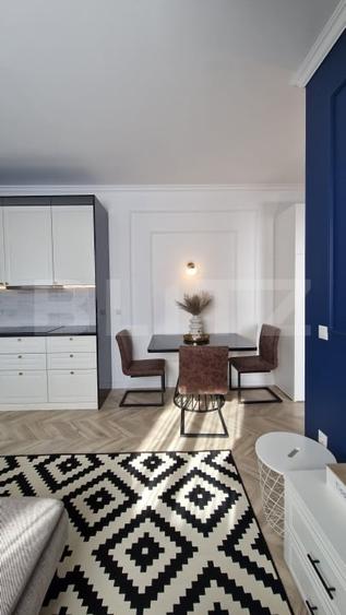 Apartament cu 3 camere decomandat, mobilat în Central