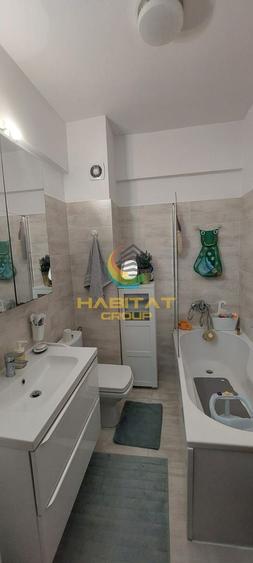 Apartament cu 2 camere decomandat, mobilat în Metalurgiei