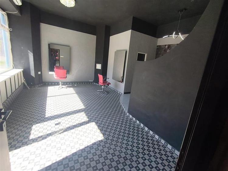 Spațiu comercial, de 50 mp, în Central
