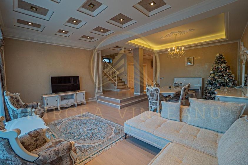 Casă individuală cu 10 camere cu Canalizare în Palazu Mare
