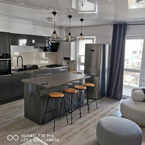 Apartament cu 3 camere decomandat în Valea Lupului