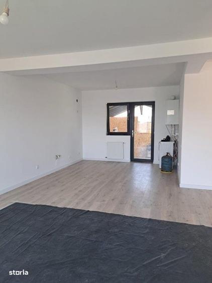 Casă cu 3 camere în Vârteju