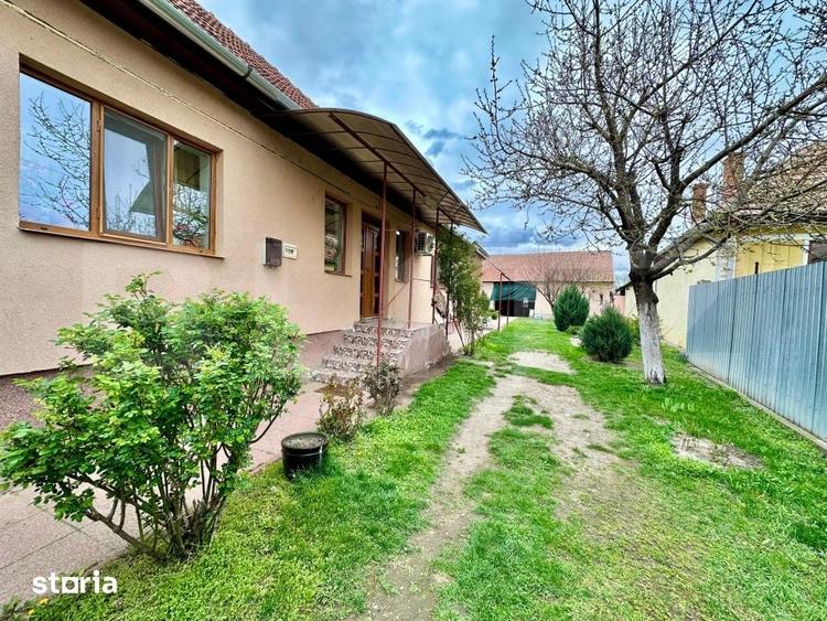 Casă cu 3 camere cu Teren 2769 Mp în Sântimbru