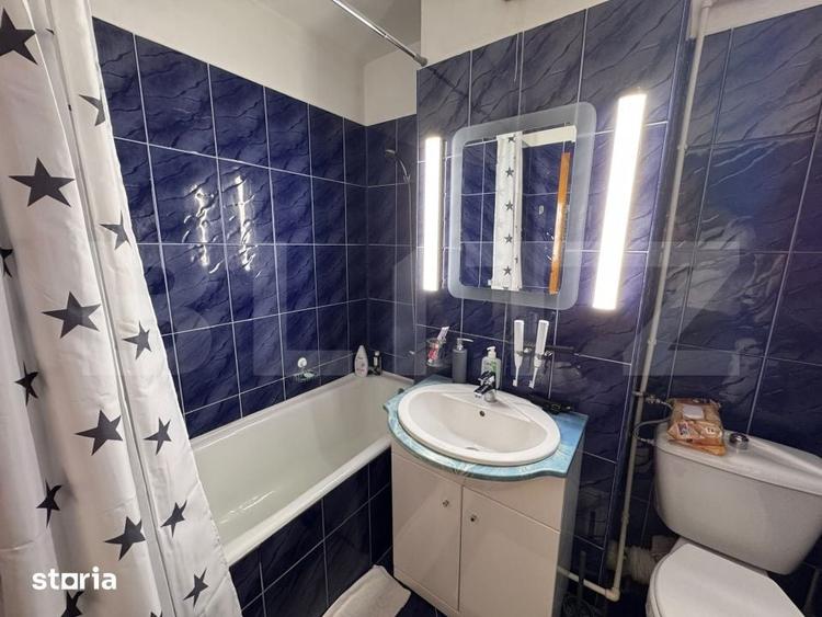 Apartament cu 3 camere decomandat în Micro 11