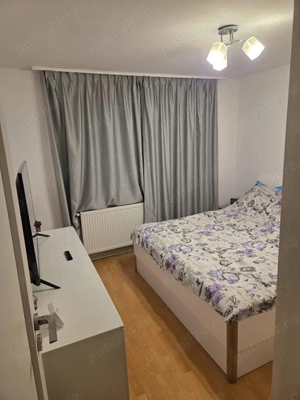 Apartament cu 3 camere decomandat în Lipovei