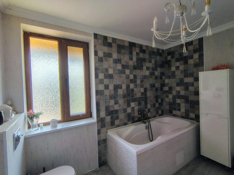 Casă individuală cu 4 camere cu Piscina în Corbeanca