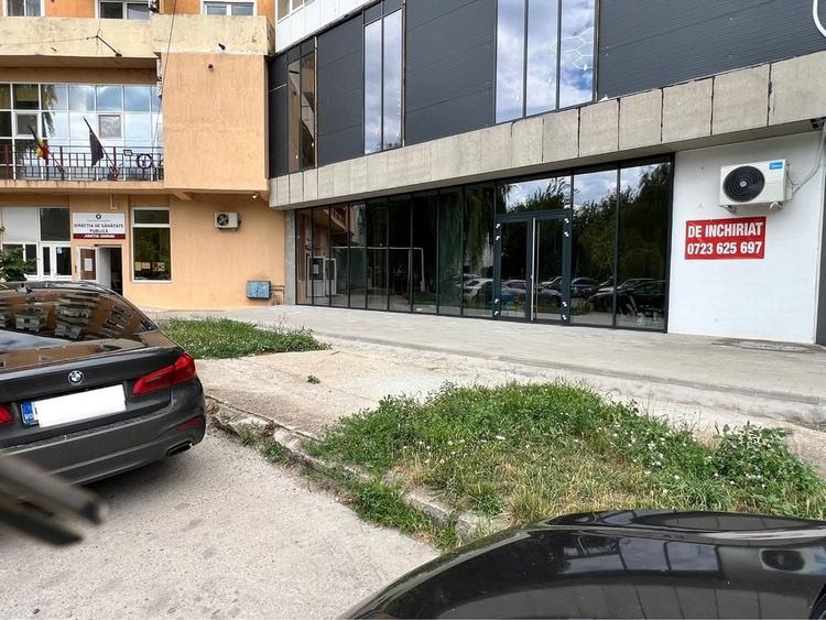 Spațiu comercial, de 120 mp, în Central