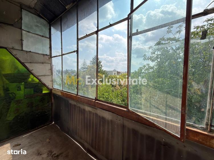 Apartament cu 3 camere decomandat în Calea București