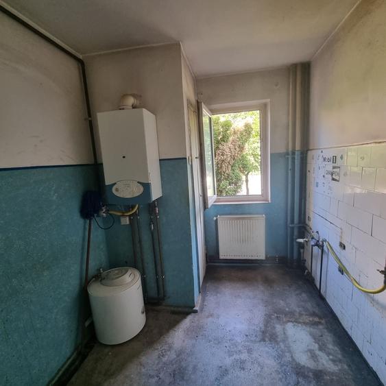 Apartament cu 2 camere semidecomandat în Vlahuță