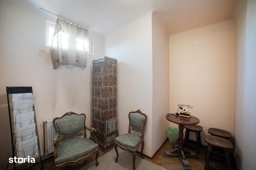 Apartament cu 2 camere semidecomandat în Centrul Civic