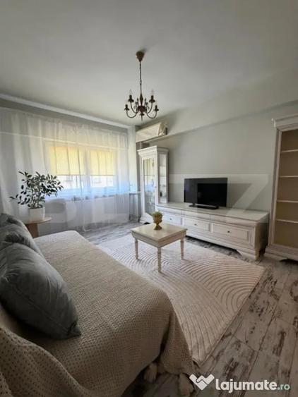 Apartament cu 4 camere decomandat în Ultracentral