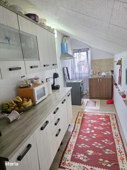 Casă cu 3 camere cu Teren 1700 Mp în Central