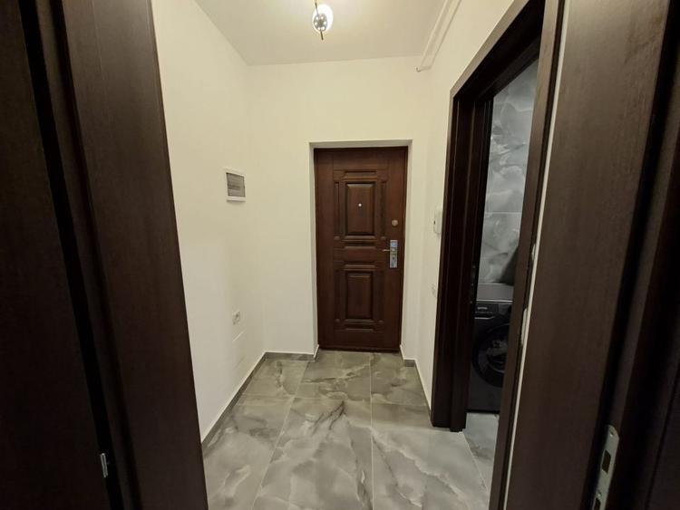 Apartament cu 2 camere semidecomandat, mobilat în Sânpetru