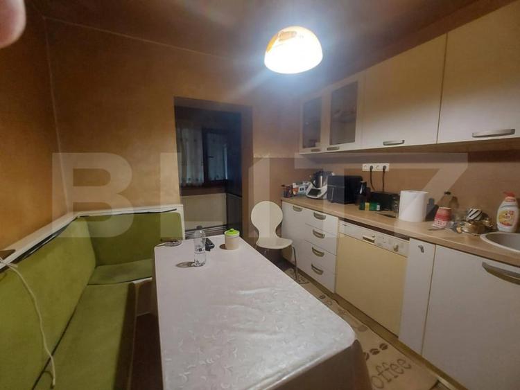 Apartament cu 3 camere decomandat în Obcini