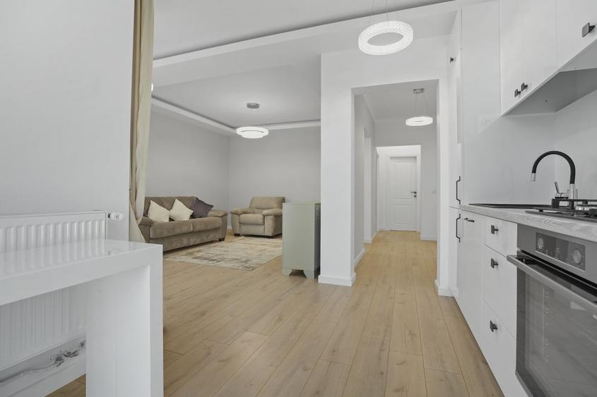 Apartament cu 3 camere decomandat, mobilat în Păcurari