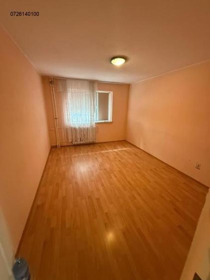Apartament cu 3 camere în Tomis Nord