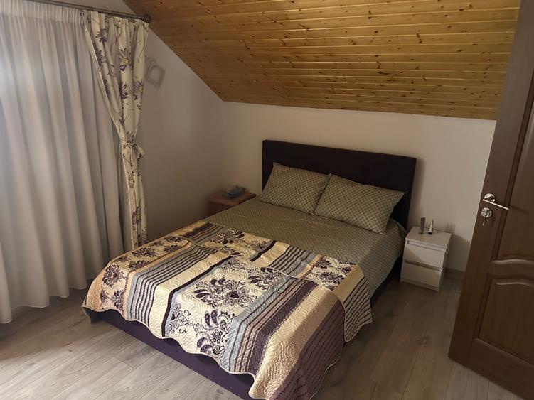 Casă cu 4 camere în Secu