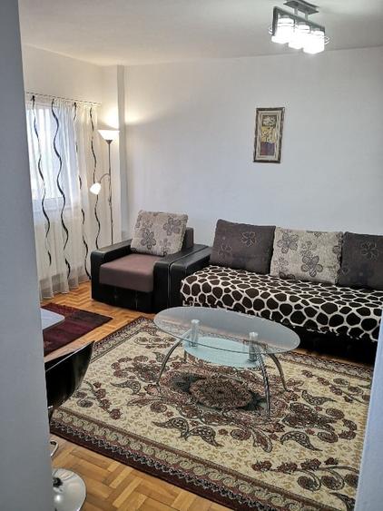 Garsonieră decomandată, mobilată în Ultracentral