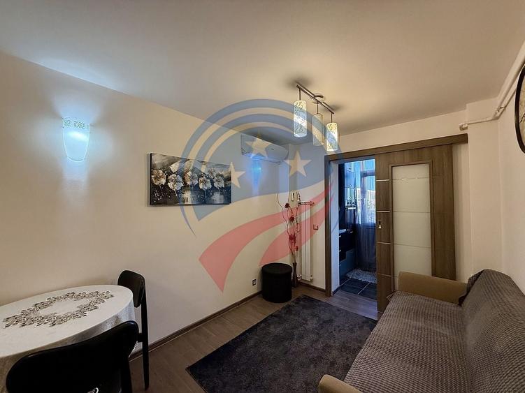 Apartament cu 2 camere decomandat, mobilat în Rovine
