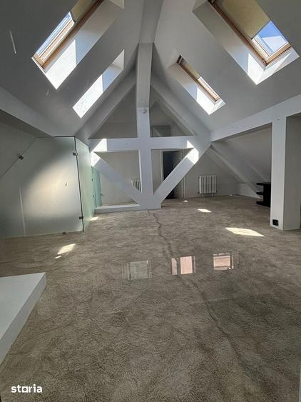 Apartament cu 4 camere în Dorobanți