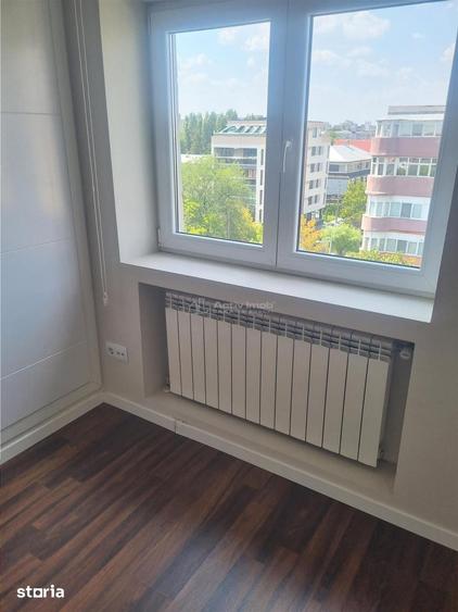 Apartament cu 5 camere decomandat în Central