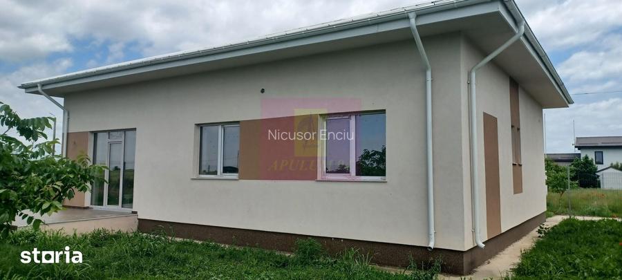 Gulia, casa noua parter 4 camere, curte 514 mp