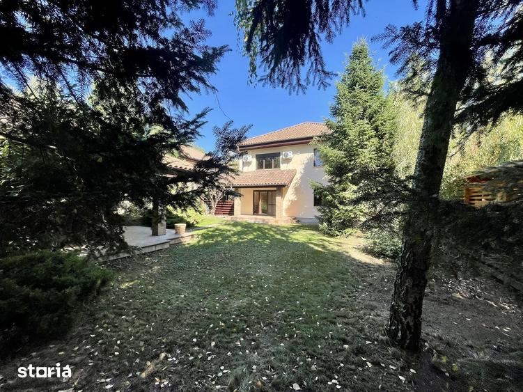 Casă cu 4 camere cu Teren 585 Mp în Corbeanca