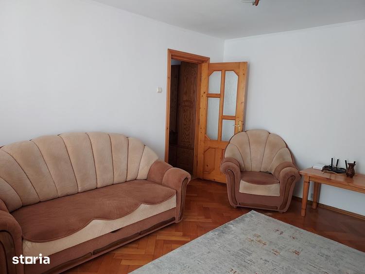 Apartament cu 3 camere în Universității