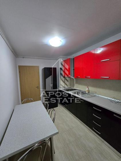 Apartament cu 2 camere semidecomandat, mobilat în Torontalului