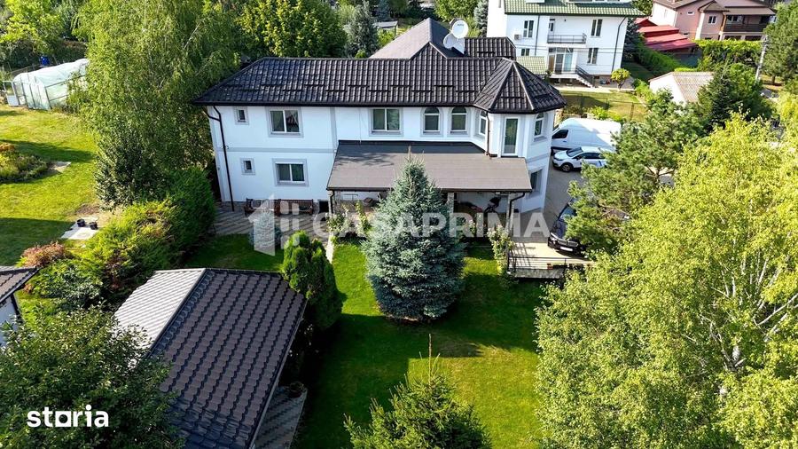 Casă cu 7 camere cu Teren 1711 Mp în Miroslava