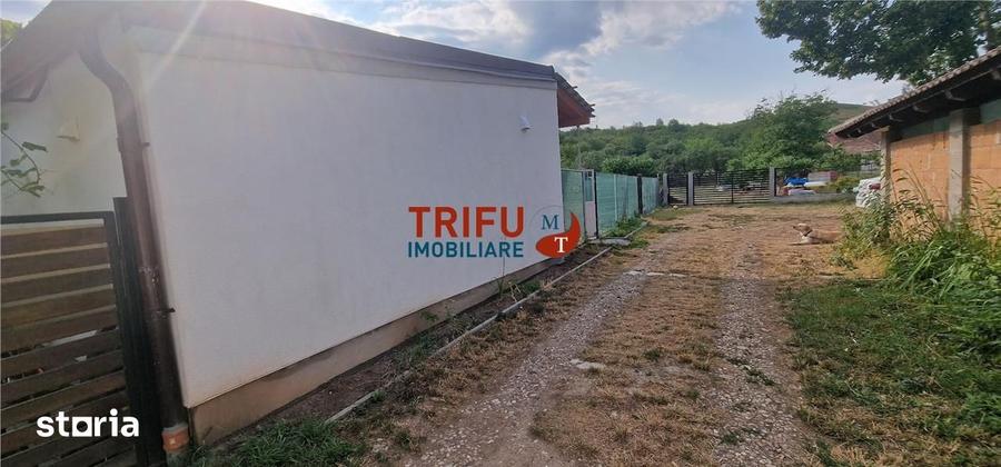 Casă cu 2 camere cu Teren 305 Mp în Sântimbru