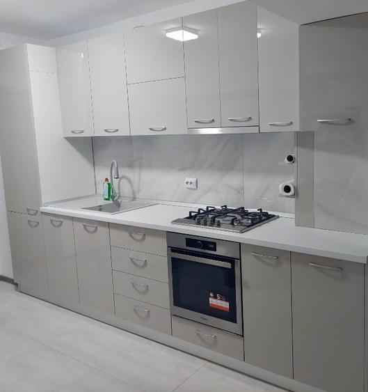 Apartament cu 2 camere decomandat, mobilat în Mazepa 1