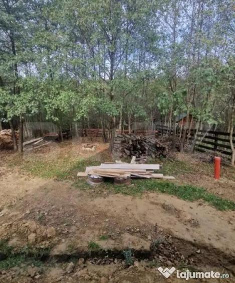Casă cu 4 camere cu Teren 400 Mp în Tohanu Nou