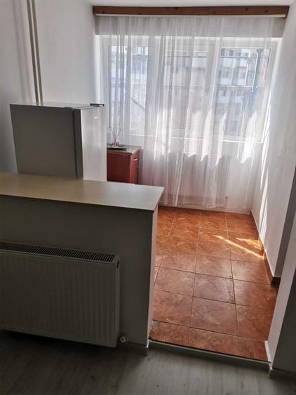 Garsoniera renovata complet, mobilata si utilata Unirii Nord, Str. Pietroasele, Buzau - 4