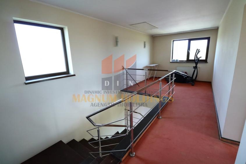 Casă individuală cu 4 camere cu Piscina în Hințești