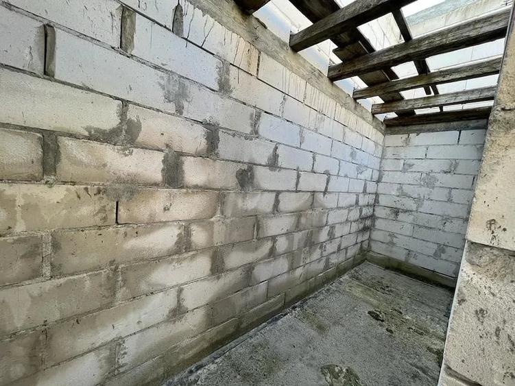 Casă cu 4 camere cu Teren 427 Mp în Central