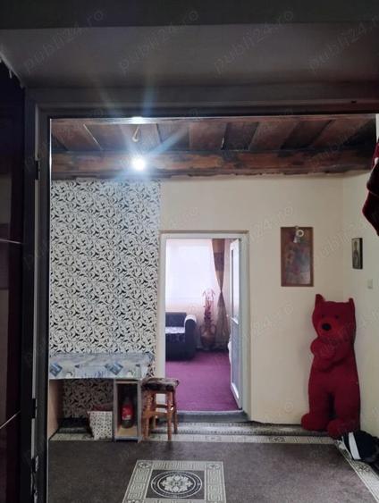 Casă cu 2 camere cu Teren 1200 Mp în Brestovăț