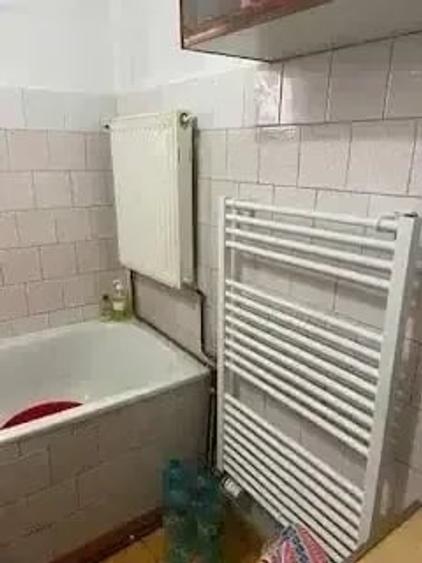 Apartament cu 3 camere decomandat în Buzaului