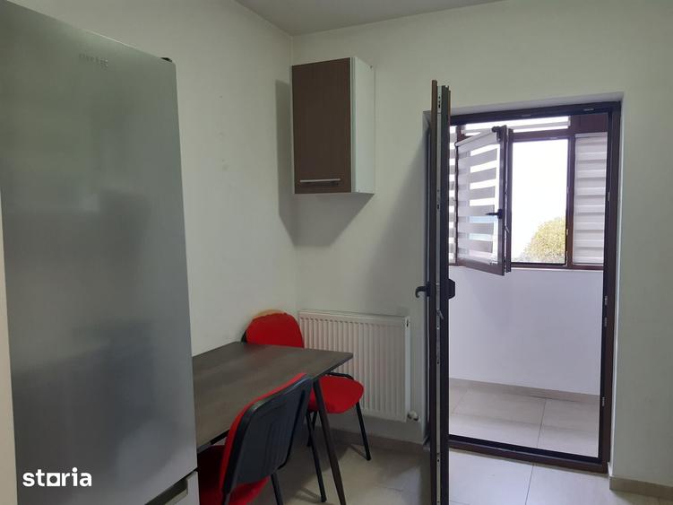 Garsonieră decomandată în Valea Lupului